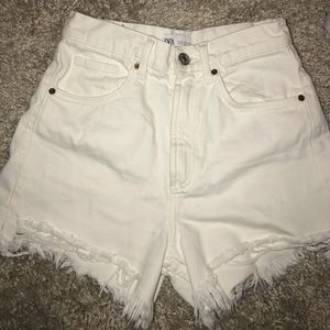 High rise white Zara rough hem shorts